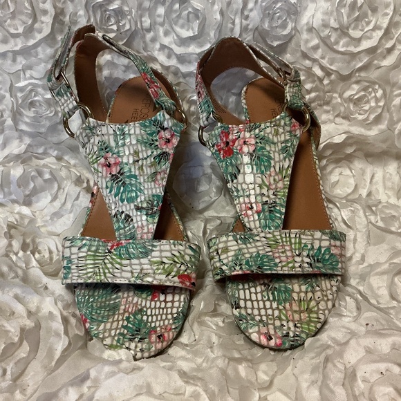 Womens wedge sandals - Picture 1 of 4
